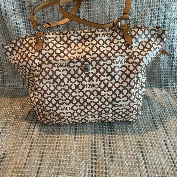 Coach Brown and Cream Shoulder Bag with Signature Design - Picture 2 of 10
